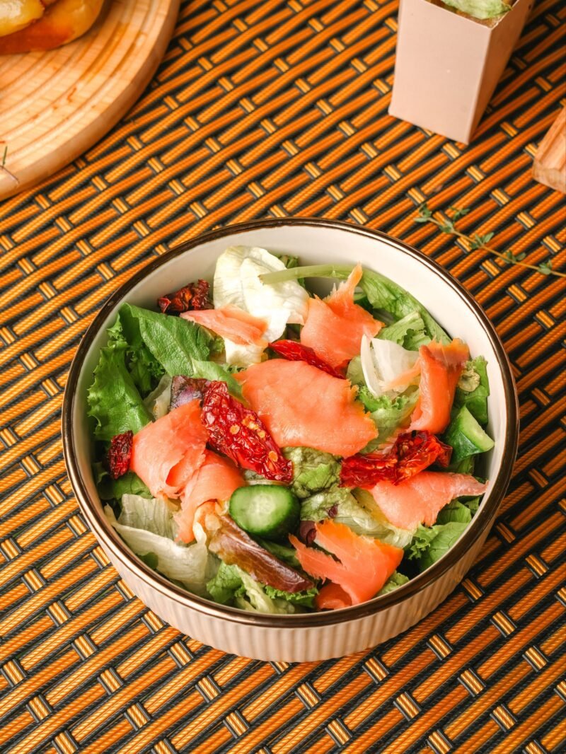 Fresh Mixed Greens Salad with Smoked Salmon